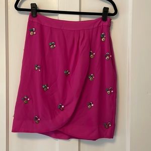 Fuchsia pink crepe pencil skirt with decorative buttons, 6